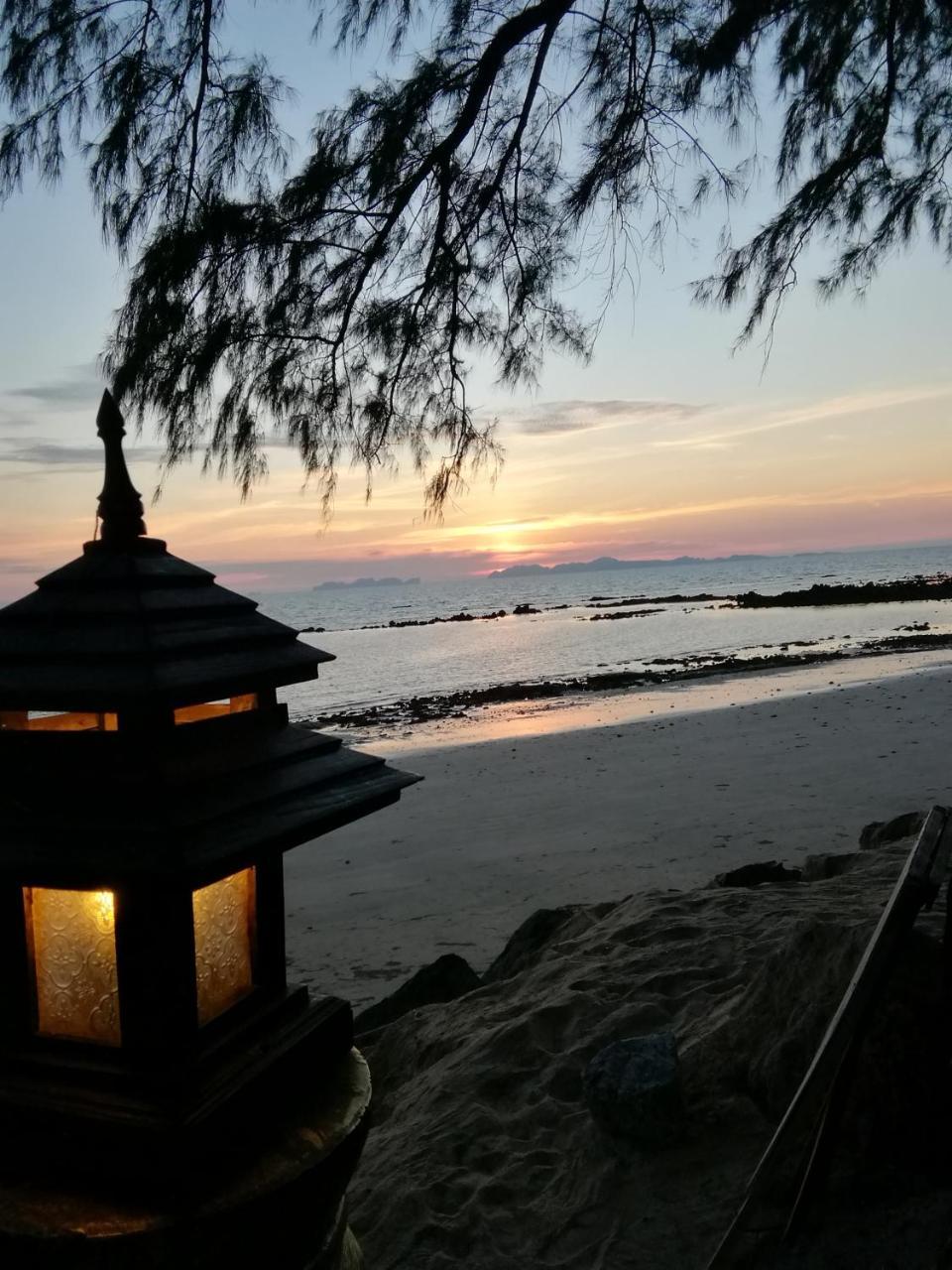 Andaman Beach Resort Koh Jum Zewnętrze zdjęcie